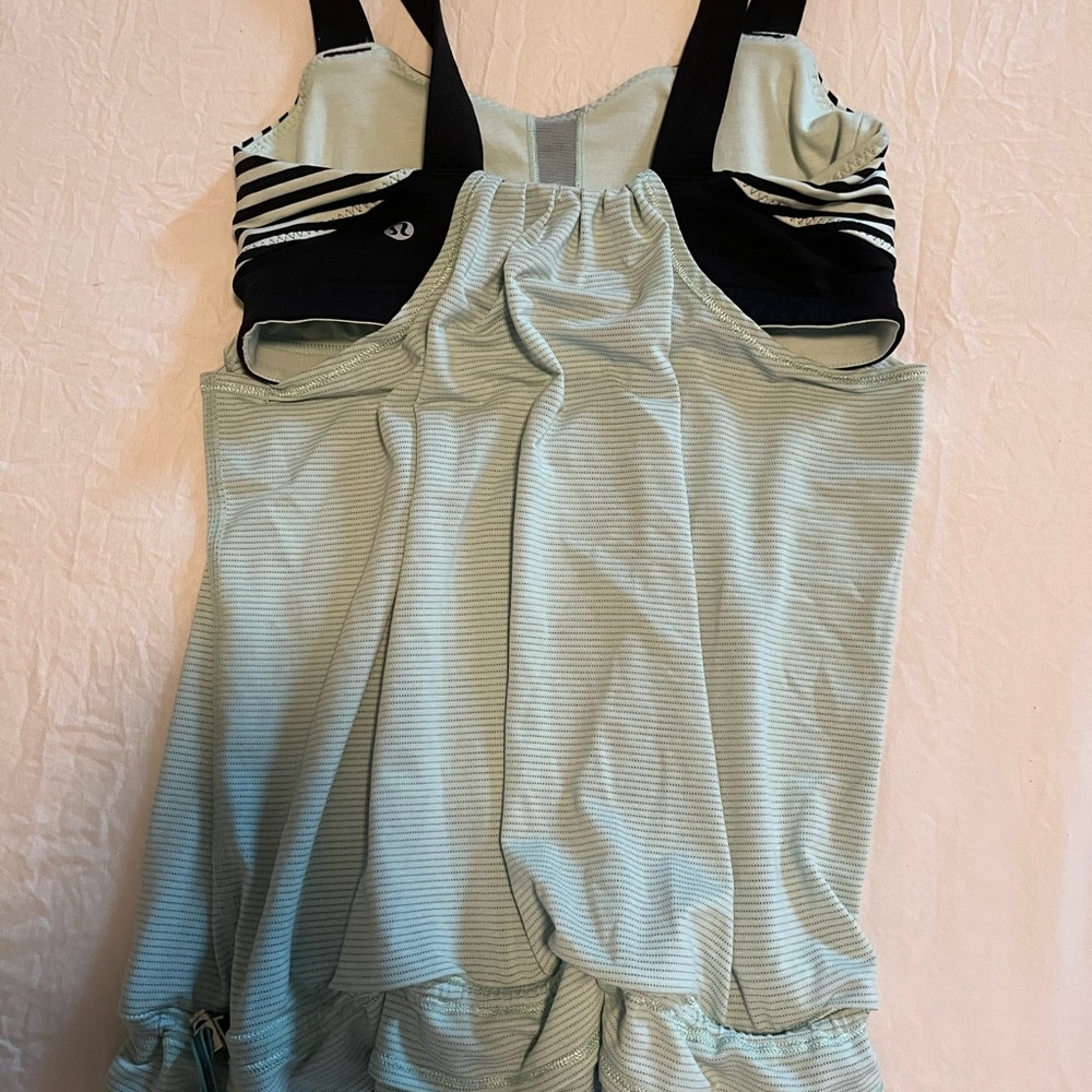 Barely worn. - Picture 2 of 2